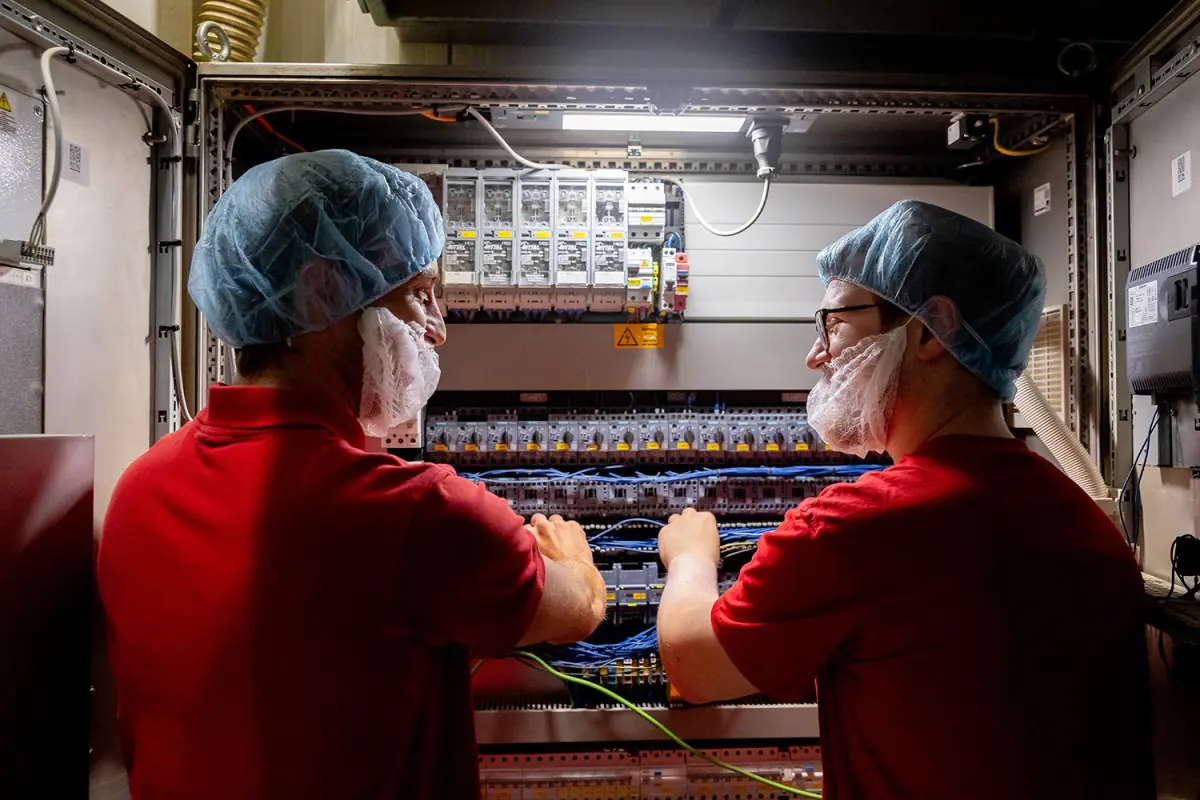 elektroinstallation anlagenbau popkoelektrotechnik gewerbe